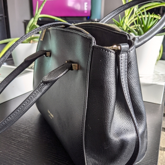 SYDNEY LADIES MEDIUM BLACK LEATHER SATCHEL BAG - Picture 2 of 3